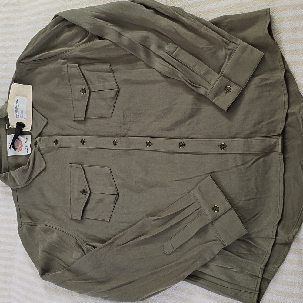 Anthropology Ash& Ember Brentwood 2 pocket Button Up Shirt Color:Army Green